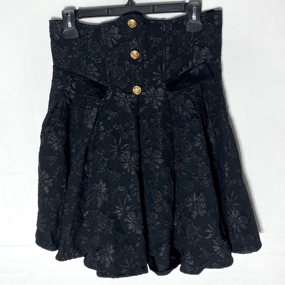 5/$25 Shein High Waist Textured Black Floral Skirt W Decorative Buttons L